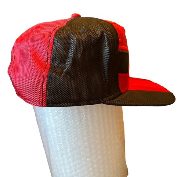 Marvel Deadpool Mesh Back Snapback Hat Adjustable Red One Size Bioworld - Picture 4 of 7